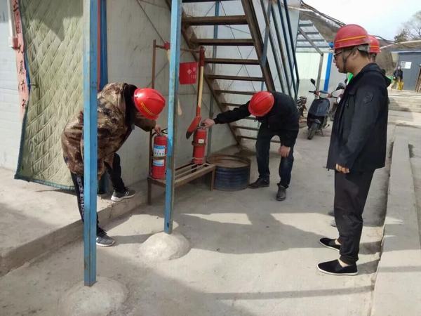 陕煤建设矿建二公司冶坪项目部未雨绸缪  全面备战冬季施工.jpg
